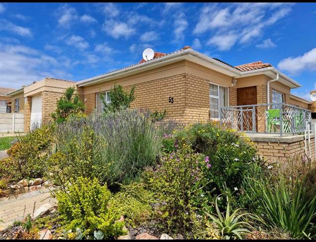 2 BEDROOM PROPERTY TO RENT IN HEIDERAND